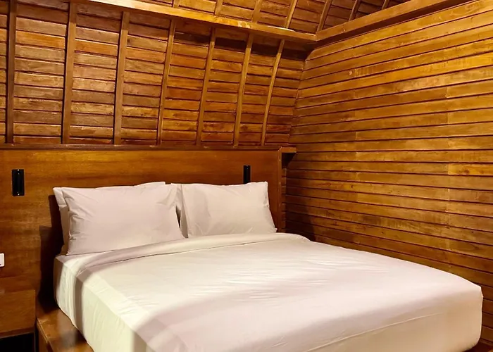 Hostel Ungasan Center